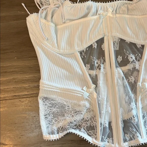 FOR LOVE AND LEMONS DAHLIA WHITE CORSET/BUSTIER LARGE - Picture 16 of 16